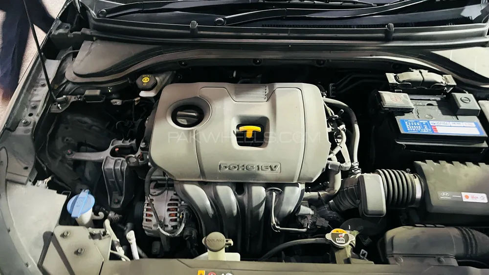 Hyundai Elantra 2024 for Sale in Karachi Image-1