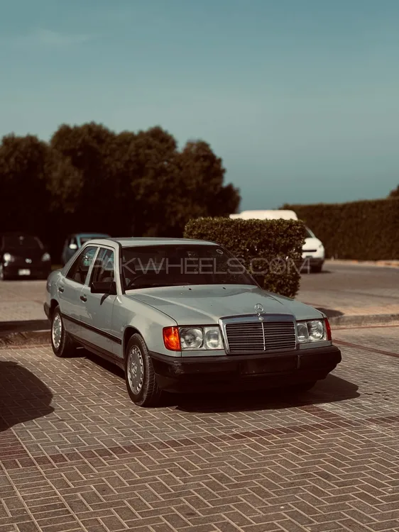 Mercedes Benz E Class 1987 for Sale in Karachi Image-1