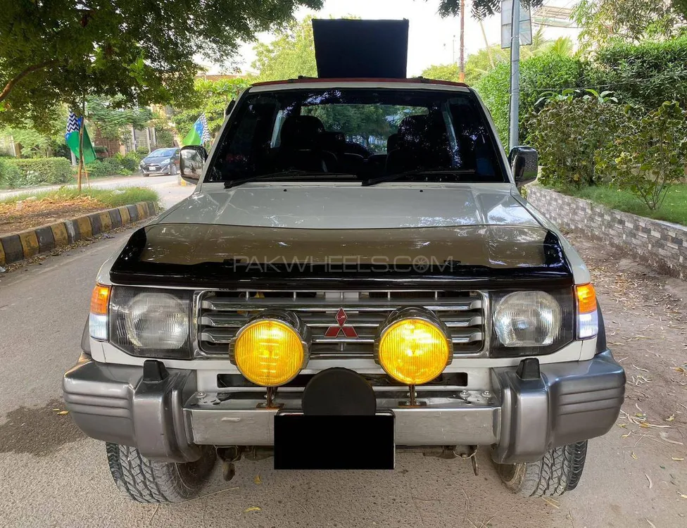 Mitsubishi Pajero 1993 for Sale in Karachi Image-1