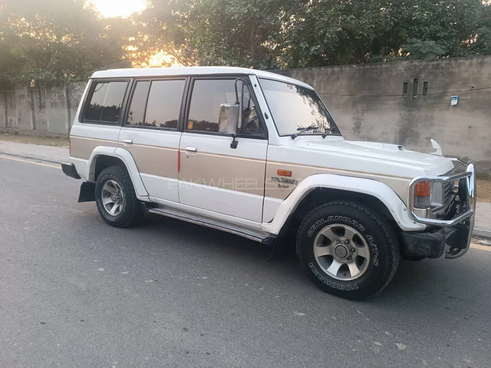 Mitsubishi Pajero 1986 for Sale in Lahore Image-1