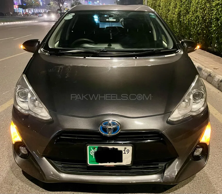Toyota Aqua 2016 for Sale in Lahore Image-1