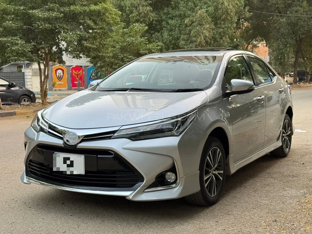 Toyota Corolla 2021 for Sale in Karachi Image-1