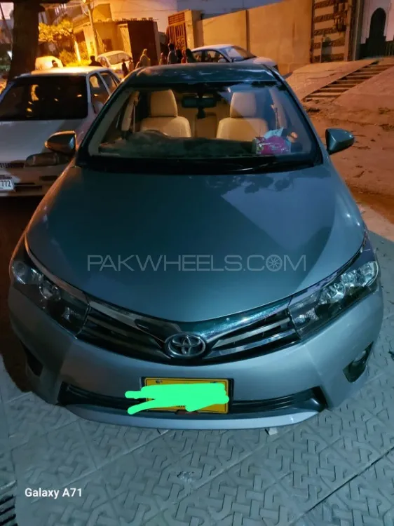 Toyota Corolla 2015 for Sale in Karachi Image-1