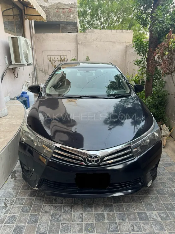 Toyota Corolla 2016 for Sale in Faisalabad Image-1