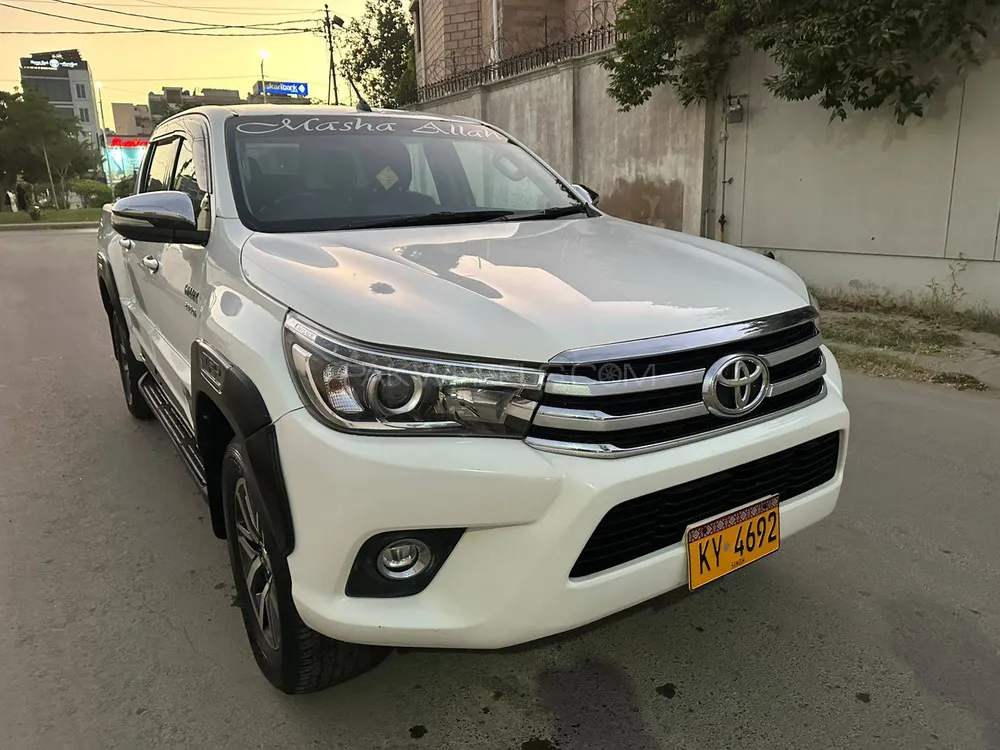 Toyota Hilux 2019 for Sale in Karachi Image-1