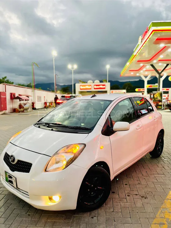 Toyota Vitz 2006 for Sale in Islamabad Image-1