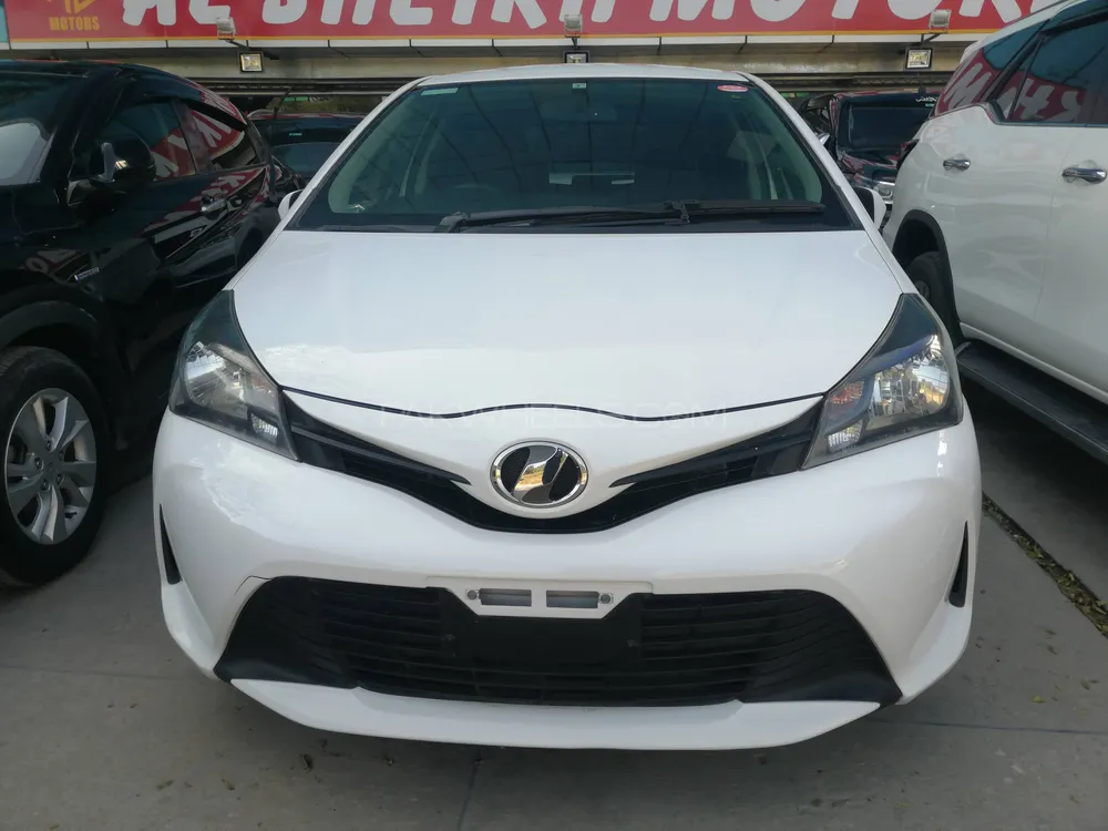Toyota Vitz 2014 for Sale in Islamabad Image-1