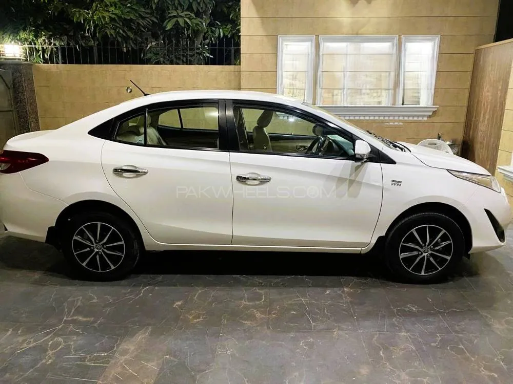 Toyota Yaris Sedan 2020 for Sale in Lahore Image-1