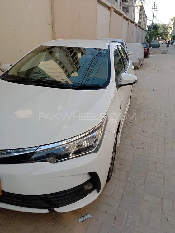 Toyota Corolla 2020 for Sale in Karachi Image-1