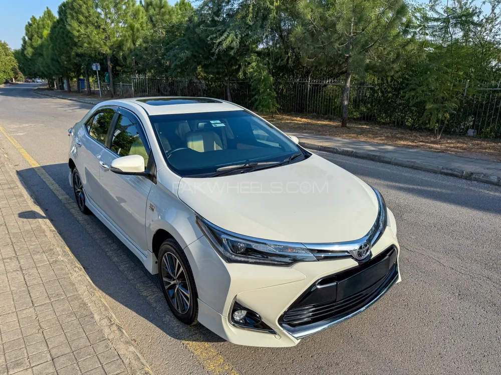 Toyota Corolla 2023 for Sale in Islamabad Image-1