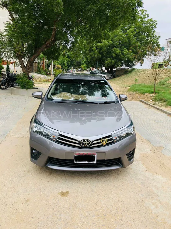 Toyota Corolla 2016 for Sale in Karachi Image-1