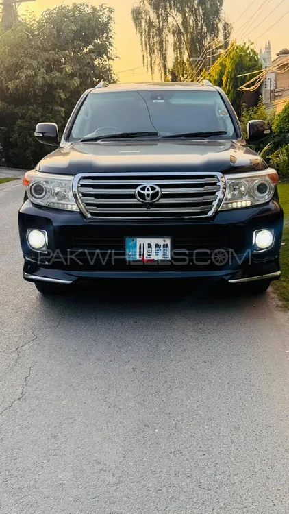 Toyota Land Cruiser 2013 for Sale in Lahore Image-1