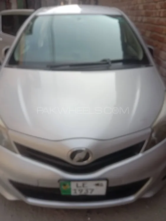 Toyota Vitz 2013 for Sale in Lahore Image-1