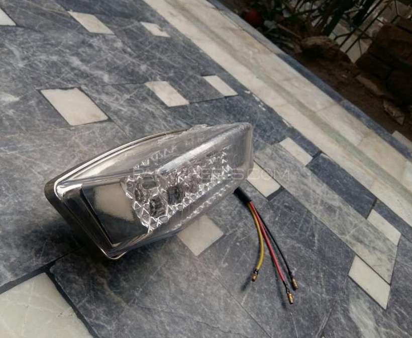 Yamaha ybr back led light brand new Image-1
