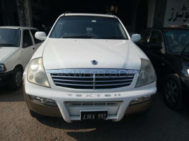 SsangYong Rexton 2005 for Sale in Sialkot Image-1