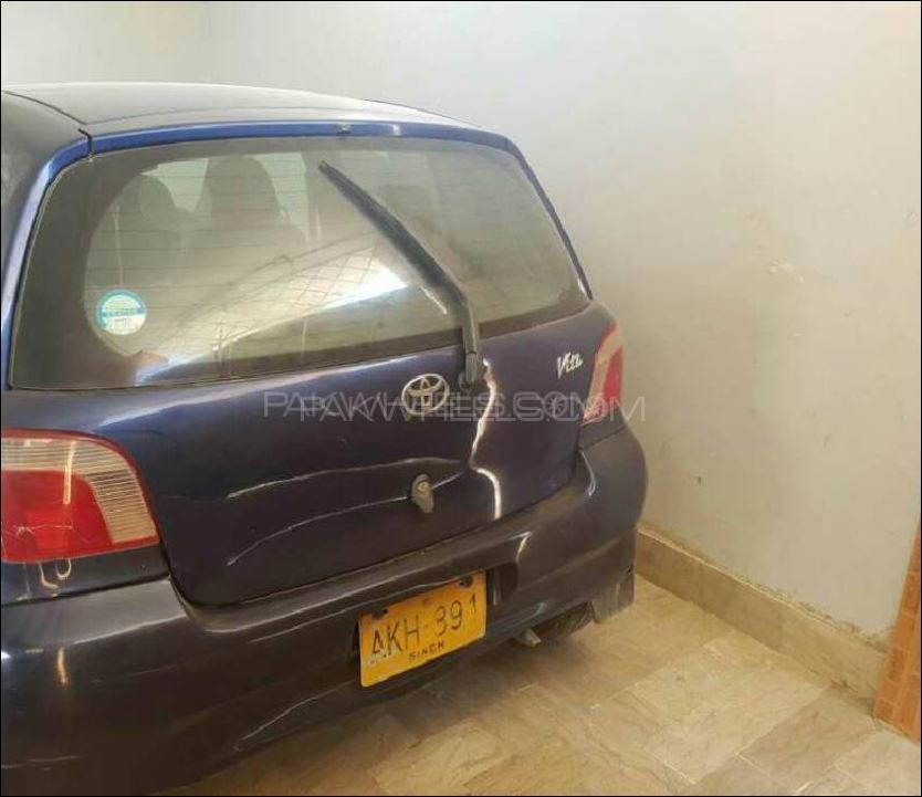 Toyota Vitz 2000 for Sale in Hyderabad Image-1