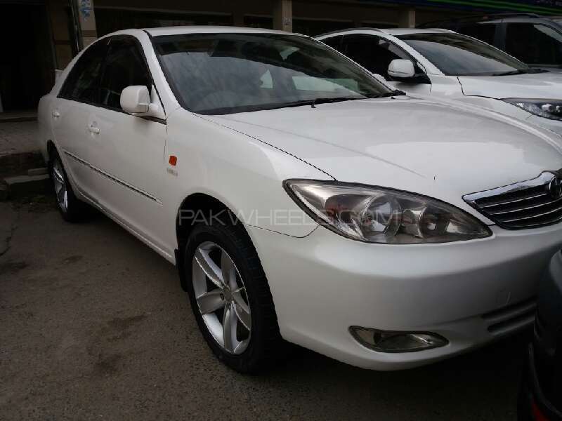 Toyota Camry 2002 for Sale in Islamabad Image-1