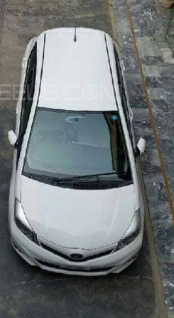 Toyota Vitz 2012 for Sale in Multan Image-1