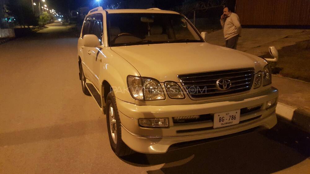 Toyota Land Cruiser 2004 for Sale in Islamabad Image-1