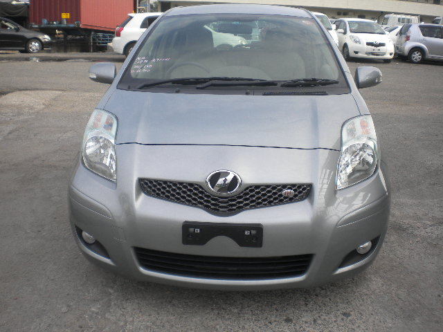 Toyota Vitz 2007 for Sale in Karachi Image-1