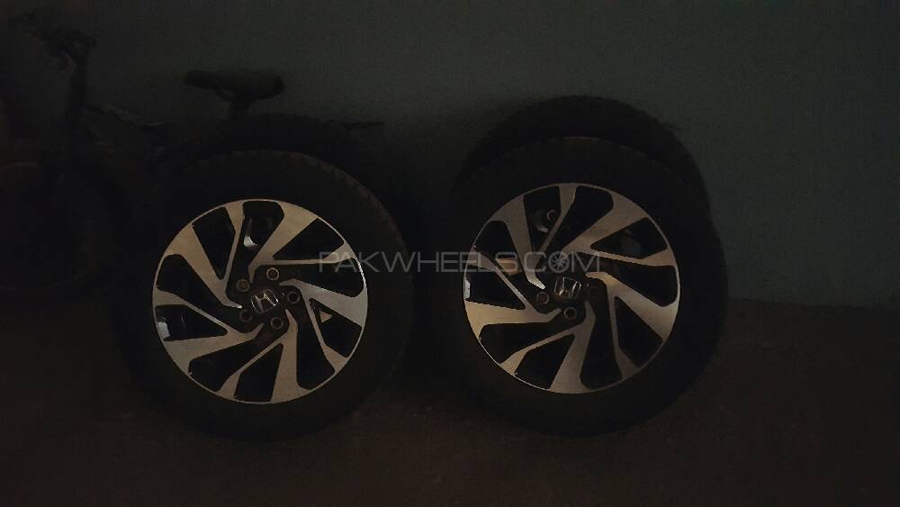 New honda civic X generation rim and tyres Image-1