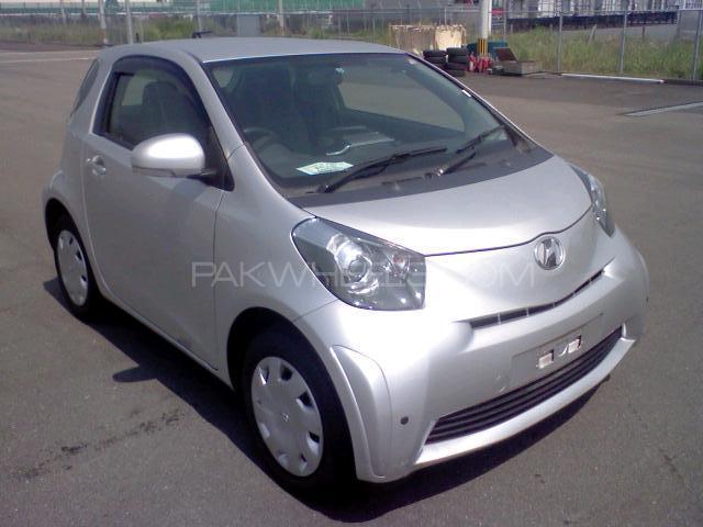 Toyota iQ 2013 for Sale in Lahore Image-1