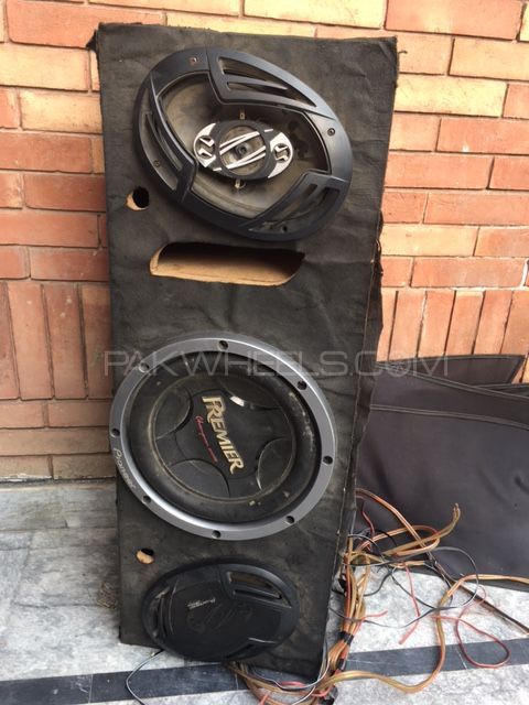 Car Woofer and Speakers Image-1