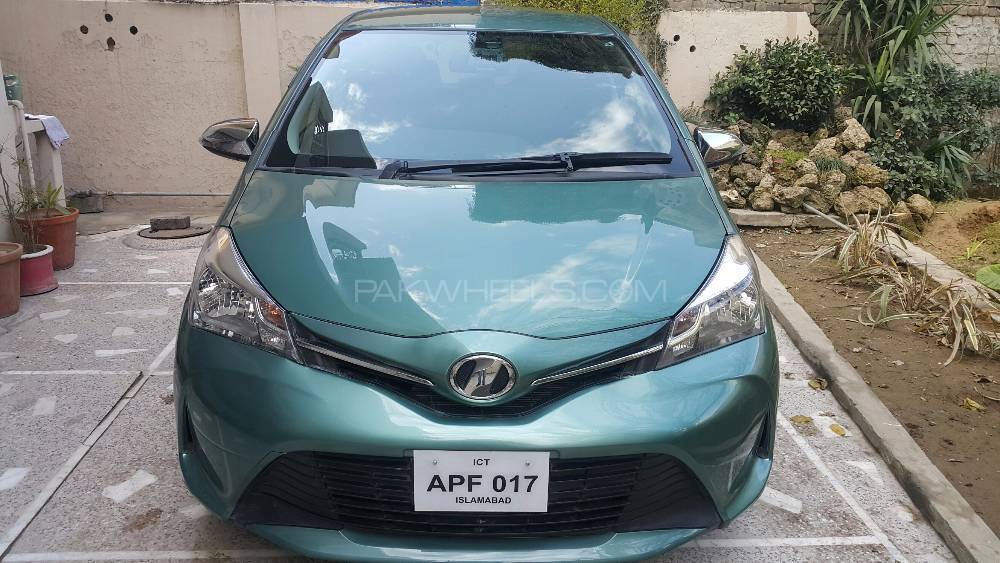 Toyota Vitz 2015 for Sale in Rawalpindi Image-1