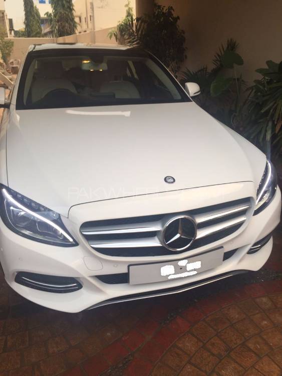 Mercedes Benz C Class 2015 for Sale in Lahore Image-1