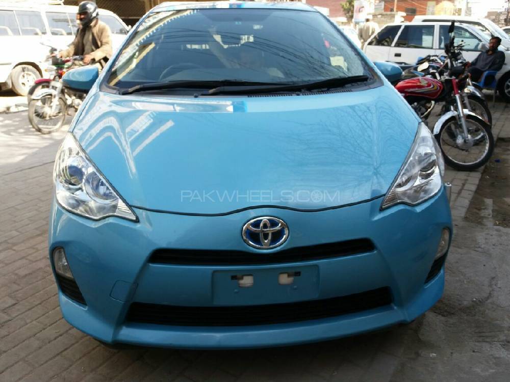 Toyota Aqua 2013 for Sale in Gujrat Image-1