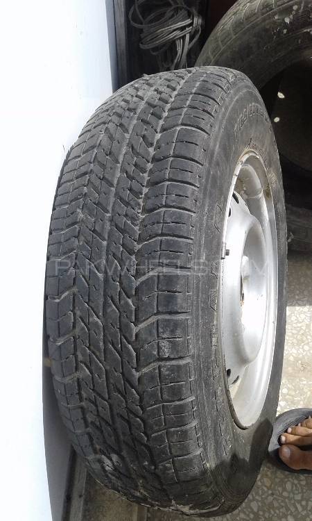 Tyres size 13  Image-1