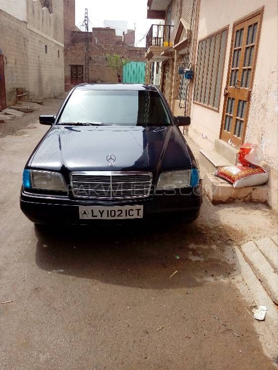 Mercedes Benz C Class 1995 for Sale in Faisalabad Image-1