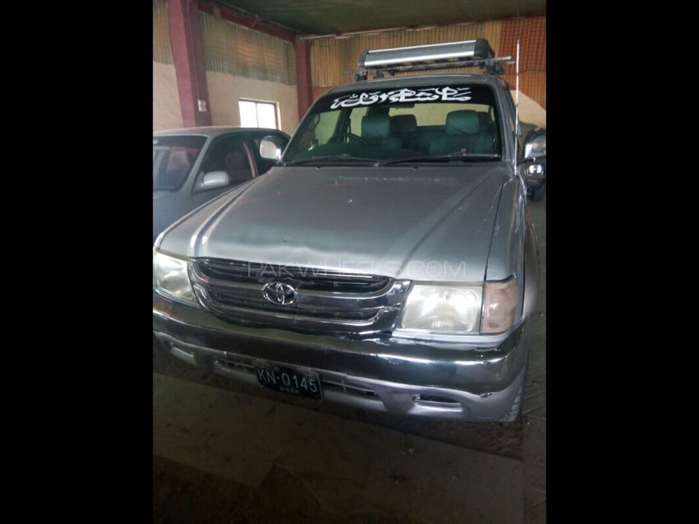 Toyota Hilux 2003 for Sale in Islamabad Image-1