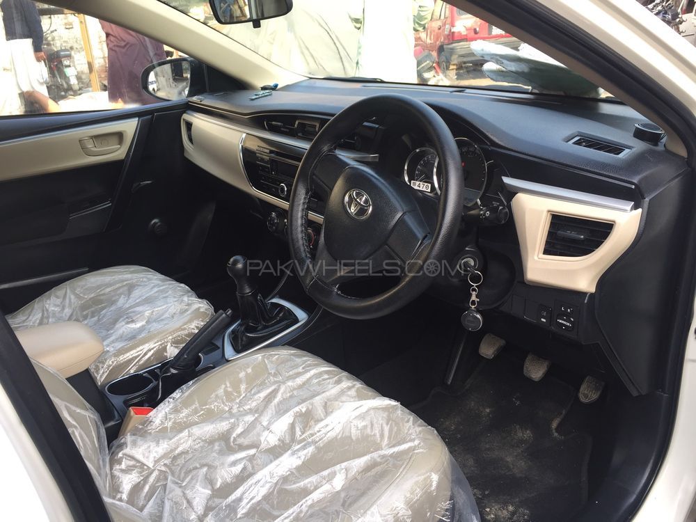 Toyota Corolla 2015 for Sale in Pattoki Image-1
