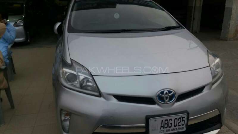 Toyota Prius 2012 for Sale in Bahawalpur Image-1
