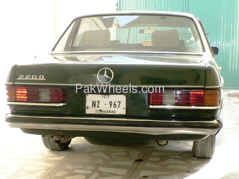 Mercedes Benz D Series 1984 for Sale in Peshawar Image-1