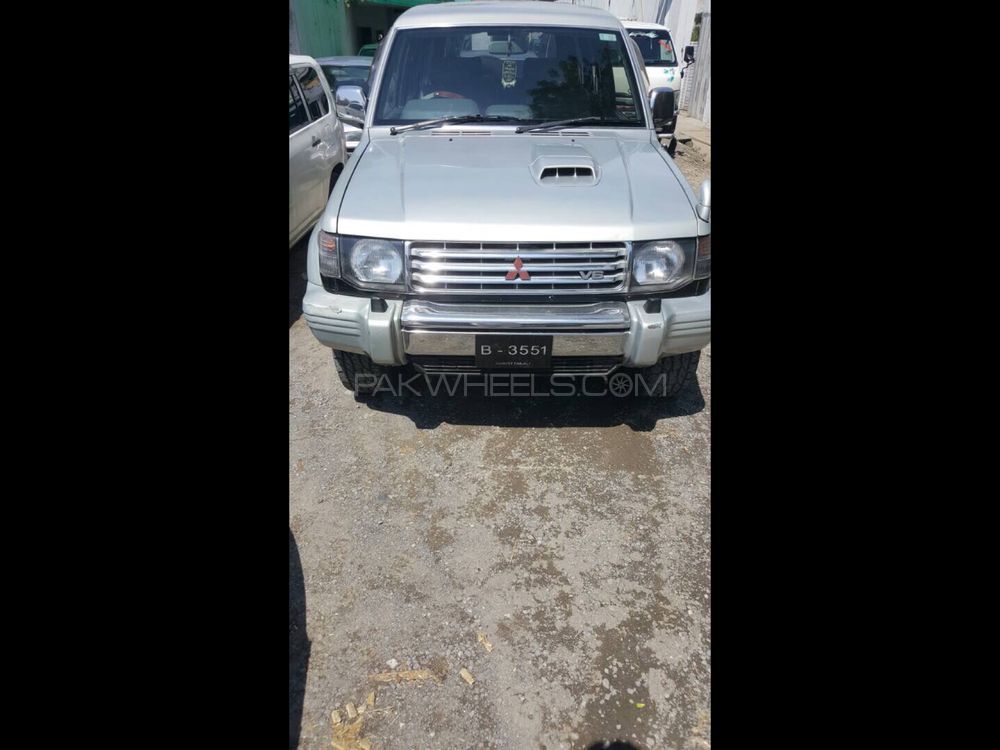 Mitsubishi Pajero 1994 for Sale in Nowshera cantt Image-1