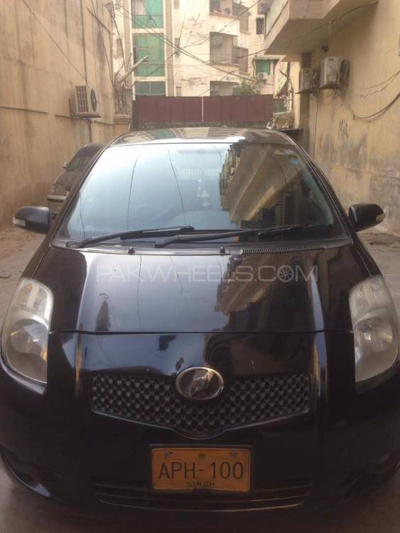 Toyota Vitz 2005 for Sale in Karachi Image-1