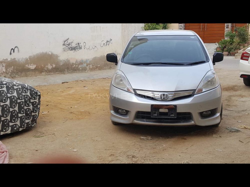 Honda Fit 2012 for Sale in Karachi Image-1