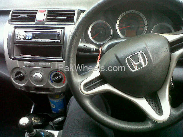 Honda City 2010 for Sale in Karachi Image-1