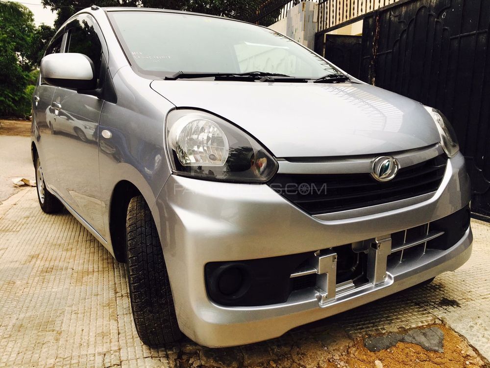 Daihatsu mira 2014