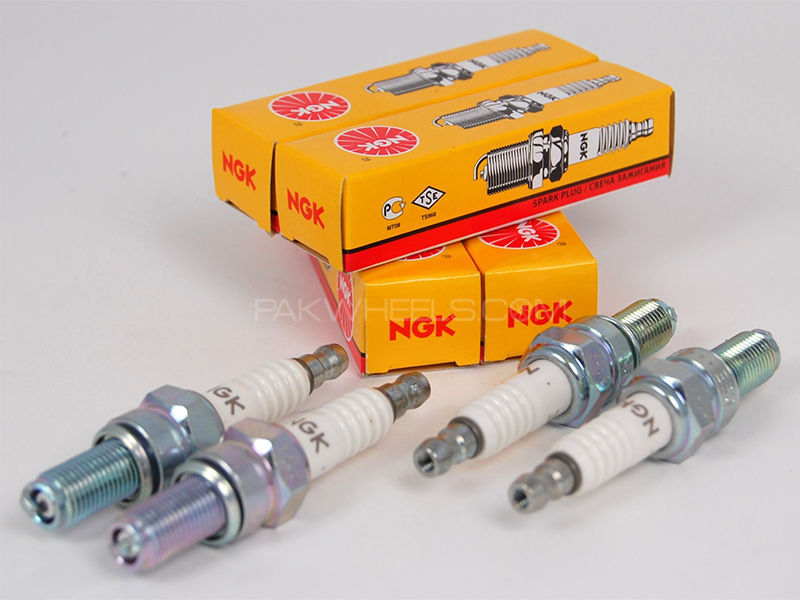 NGK Spark plug BKR6EYA-11- 4pcs Image-1
