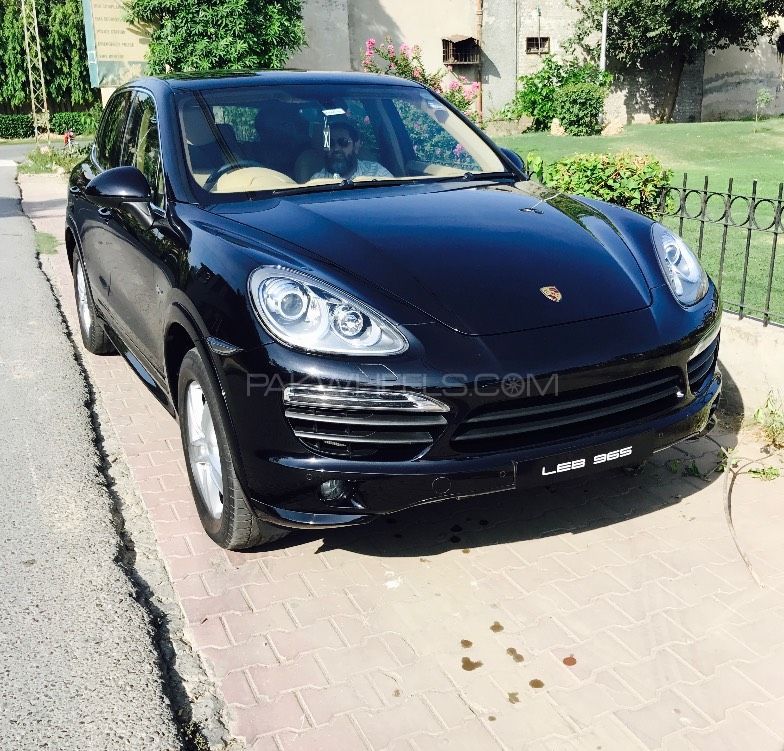 Porsche Cayenne 2014 for Sale in Lahore Image-1