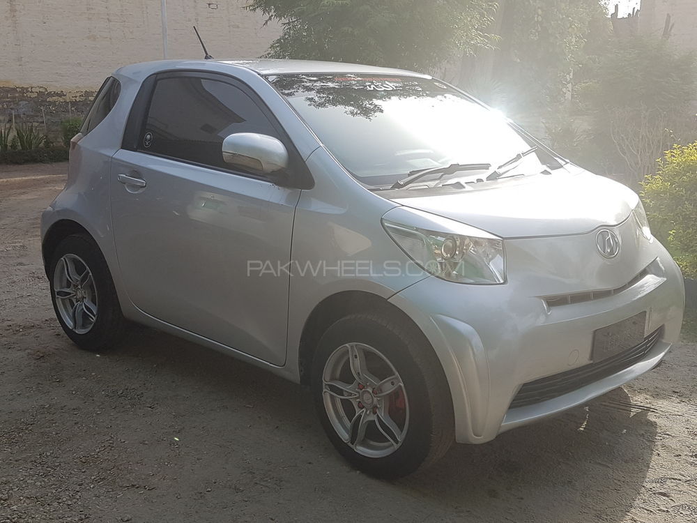 Toyota iQ 2009 for Sale in Dera ismail khan Image-1