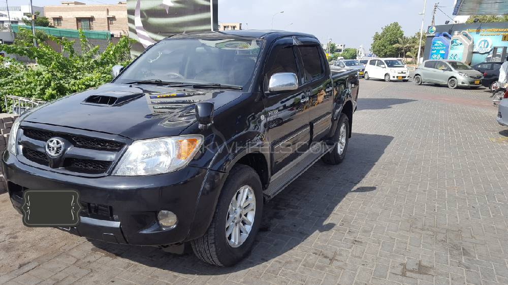 Toyota Hilux 2007 for Sale in Karachi Image-1