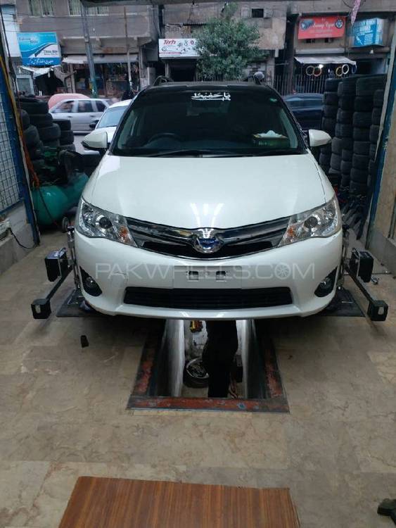 Toyota Corolla Fielder 2014 for Sale in Karachi Image-1