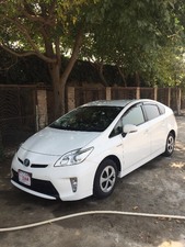 Toyota Prius L 1.8 2014 for Sale
