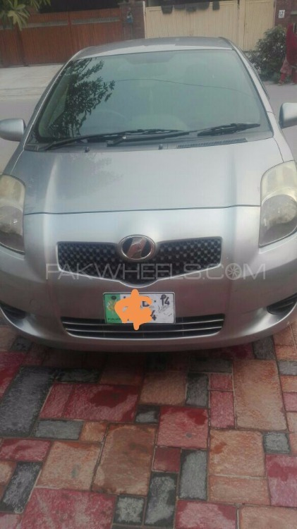Toyota Yaris 2006 for Sale in Lahore Image-1