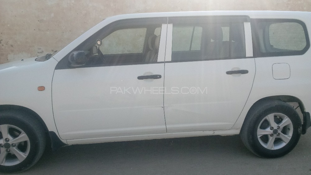 Toyota Probox 2006 for Sale in Kashmore Image-1
