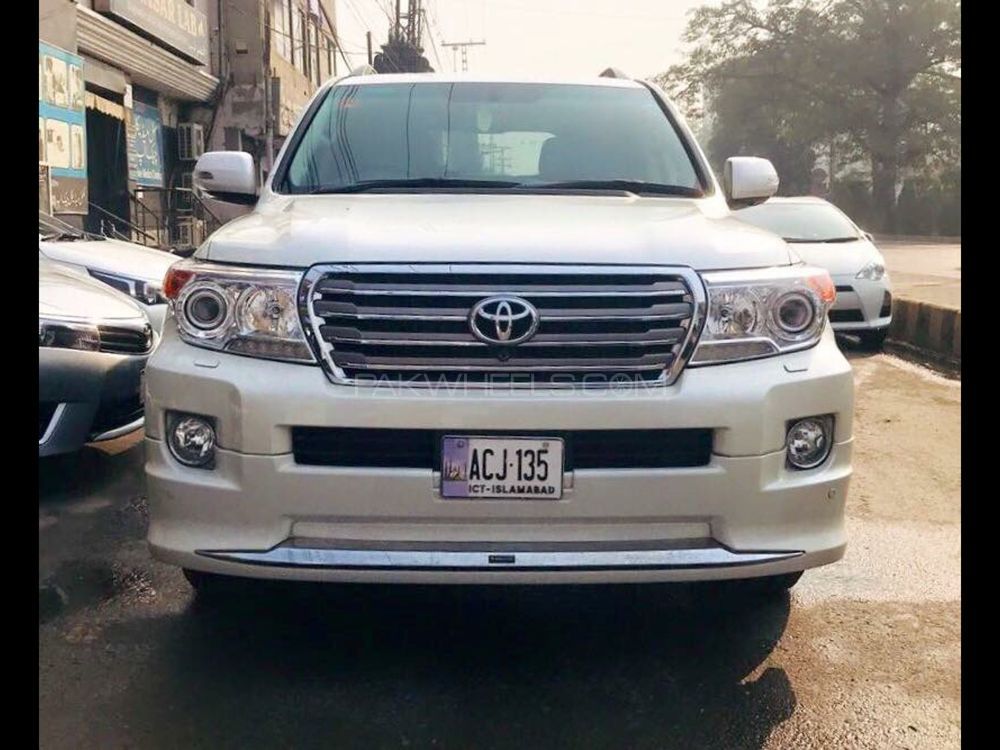 Toyota Land Cruiser 2011 for Sale in Lahore Image-1
